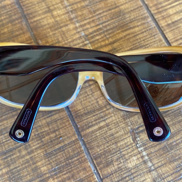 COACH Delphine S443 Rx Sunglasses & COACH Eye case, both Excellent Condition - Picture 8 of 13